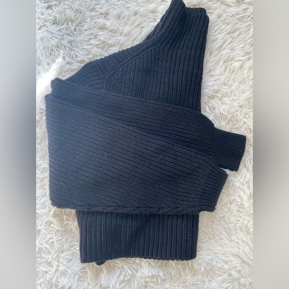 Aritzia Wilfred Montpellier Waist Turtleneck - Picture 5 of 13